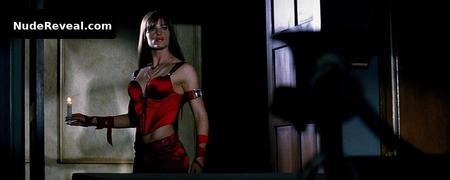 JENNIFER GARNER nude in Elektra