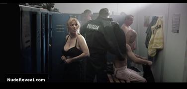 JOANNA KULIG nude in Pitbull. Niebezpieczne Kobiety