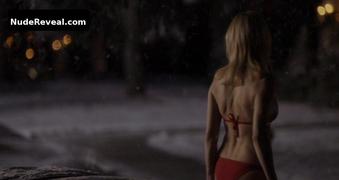 HEATHER LOCKLEAR nude in Flirting with Forty