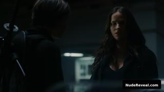 KELLY OVERTON nude in Van Helsing