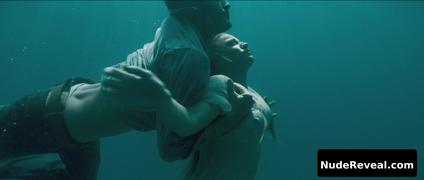 SERENAY SARIKAYA nude in Shahmaran