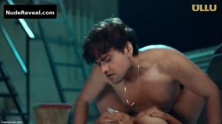 BHARTI JHA nude in Farebi Yaar