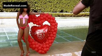 TAYLOUR PAIGE nude in Hit the Floor