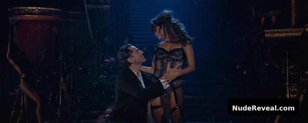 PENELOPE CRUZ nude in Nine