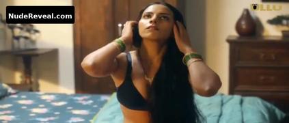 NOOR MALABIKA nude in Palang Tod (siskiyaan)