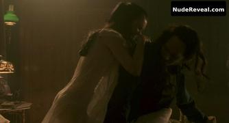 WINONA RYDER nude in Dracula
