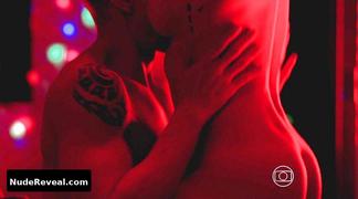 GRAZI MASSAFERA nude in Verdades Secretas