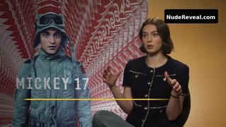 ANAMARIA VARTOLOMEI nude in Mickey 17