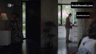 PERI BAUMEISTER nude in Neuland