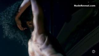 SARA MARTINS nude in Pigalle, la nuit