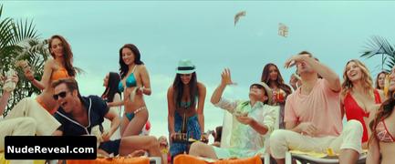NICOLE DOMECUS nude in Horrible Bosses 2