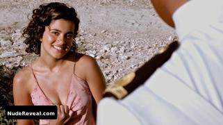 PAULINA GAITAN nude in Deseo