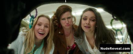 KATHRYN HAHN nude in Bad Moms
