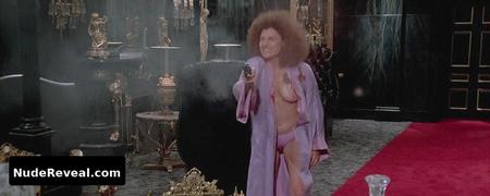 MARY ELIZABETH MASTRANTONIO nude in Scarface