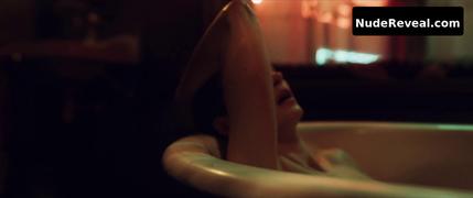 AGNIESZKA GROCHOWSKA nude in How I Fell in Love with a Gangster
