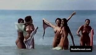 LAURA GEMSER nude in Amore libero