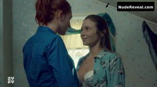 DOMINIQUE PROVOST-CHALKLEY nude in Wynonna Earp
