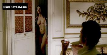 JULIETTE BINOCHE nude in Disengagement