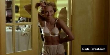 KRISTIN SCOTT THOMAS nude in Le bal du gouverneur