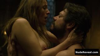 ITZIAR ITUNO nude in La casa de papel