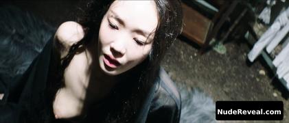 JEONG YU-MI nude in Queen Woo