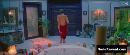 KAREENA KAPOOR nude in Bewafaa