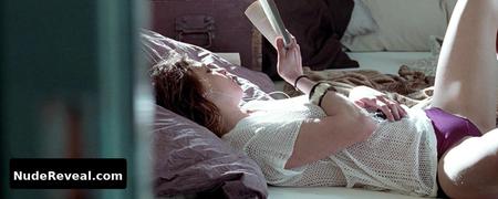 NATALIA TENA nude in Womb