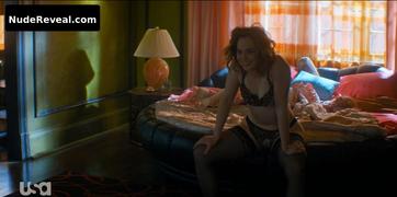 FIONA DOURIF nude in Chucky