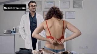 HATICE ASLAN nude in Hatice Aslan