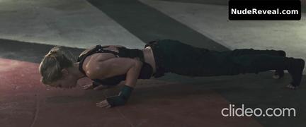 EMILY BLUNT nude in Edge Of Tomorrow
