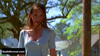 JENNIFER LOVE HEWITT nude in I Know What You Did Last Summer