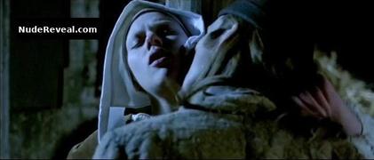 SCARLETT JOHANSSON nude in Girl with a Pearl Earring
