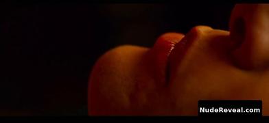CATERINA MURINO nude in Et mon coeur transparent