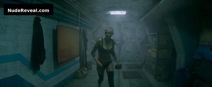 KRISTEN STEWART nude in Underwater