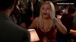 ELISHA CUTHBERT nude in Happy Endings