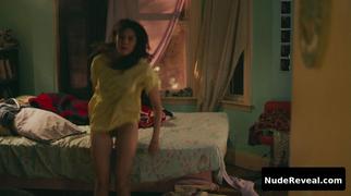 FRANKIE SHAW nude in SMILF