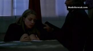 LIZZIE BROCHERE nude in Le loup de la cote ouest