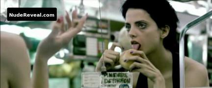 MACARENA GOMEZ nude in 20 Centimeters
