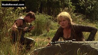 AMANDA TAPPING nude in Stargate SG-1