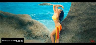 ALIA BHATT nude in Student Of The Year