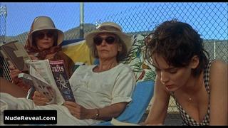 WINONA RYDER nude in How to Make an American Quilt