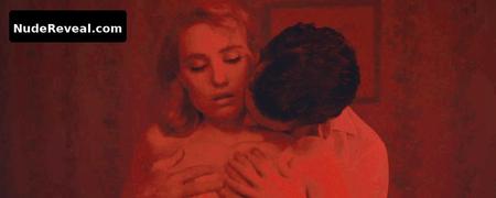 DEBORAH FRANCOIS nude in Populaire
