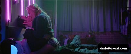 SOPHIE TURNER nude in Heavy