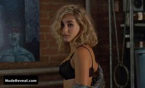 AIMEE LEIGH nude in Hellraiser III