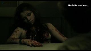 CHARLOTTE VEGA nude in Los inocentes