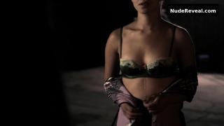 RUTH NEGGA nude in Misfits