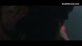 JEON JONG-SEO nude in Queen Woo