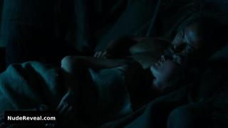 NATALIA WORNER nude in The Pillars of the Earth
