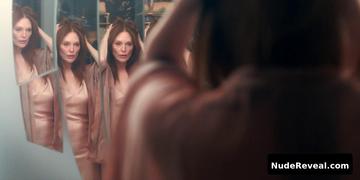 JULIANNE MOORE nude in Sirens
