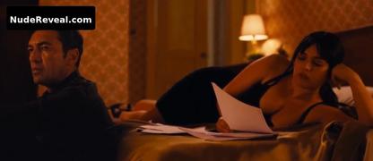 EZGI MOLA nude in Qui A Tue Lady Winsley?